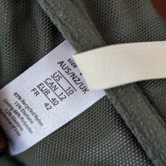 Sea Level Chamarel Cross Front Moulded Underwire D-DD Cup Bikini Top - Picture 5 of 10